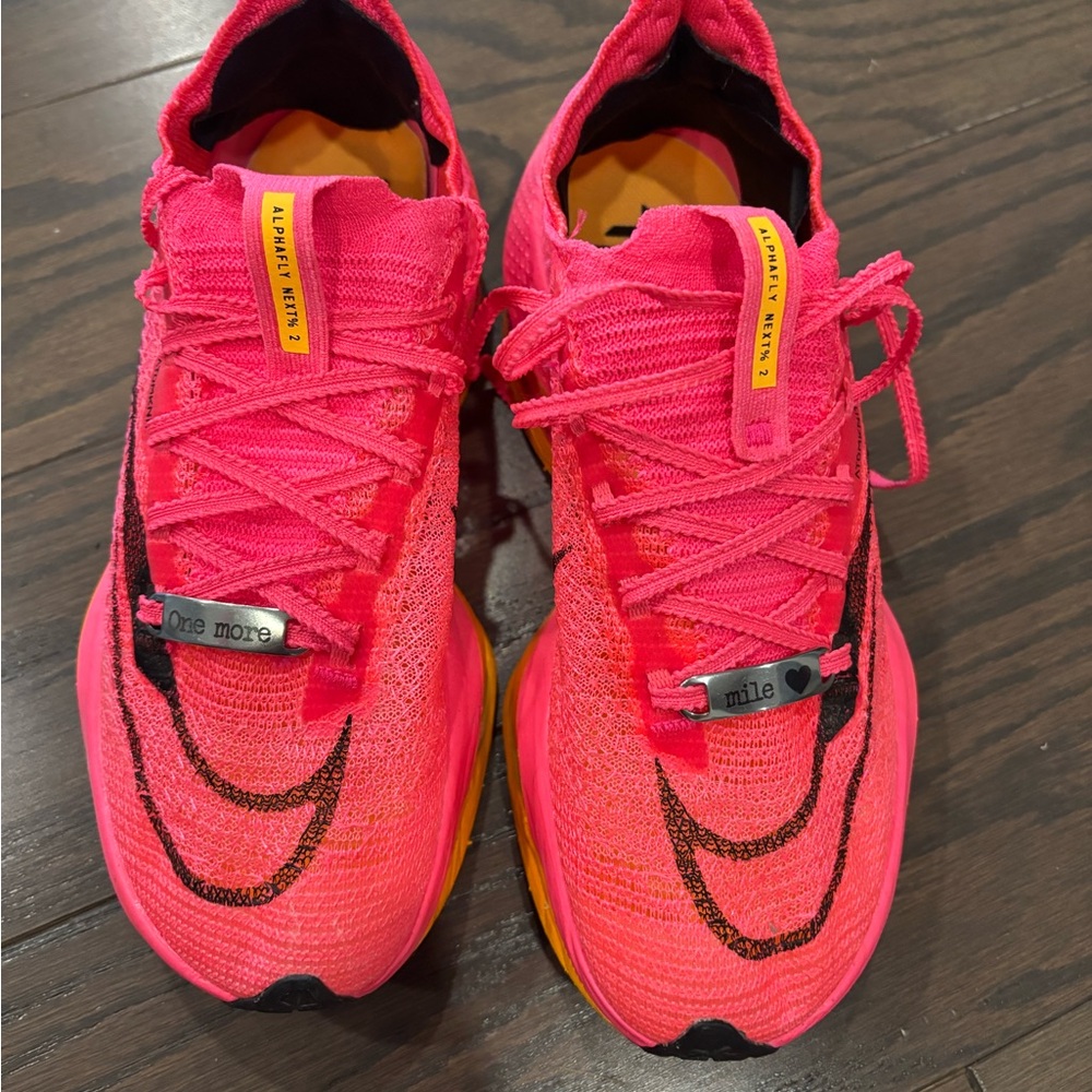 Nike Women's Bright Pink Athletic Running Shoes